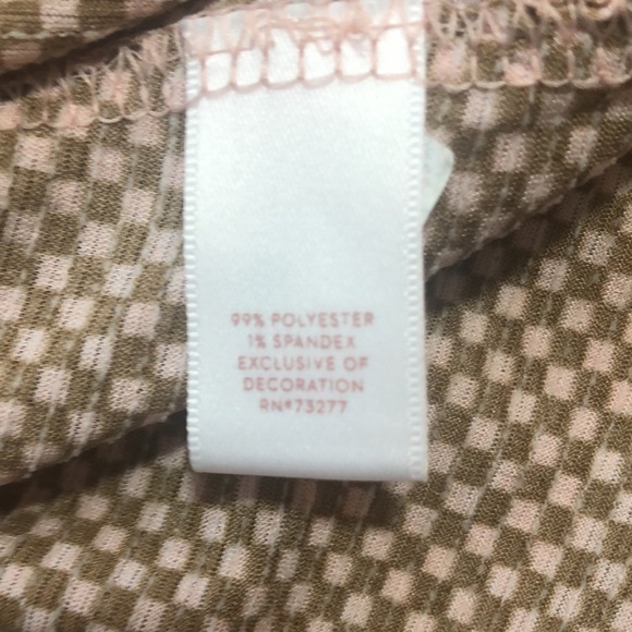 LC Lauren Conrad Cold Shoulder Ruffle Front Top Small - Picture 6 of 9